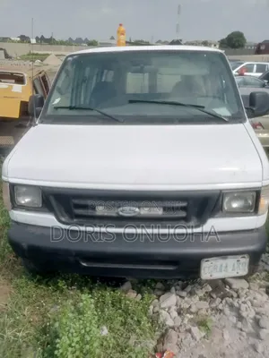 Ford Transit 2022 White