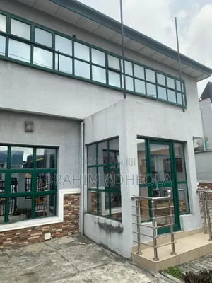 For Lease Strictly For Bank Use Term: 10years