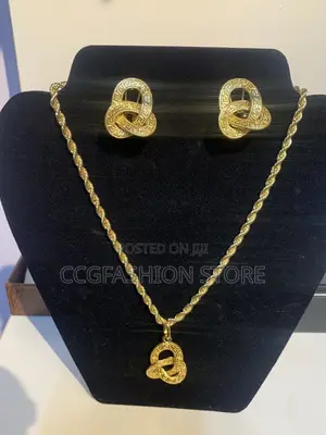 Exquisite C_shape Jewelry Set