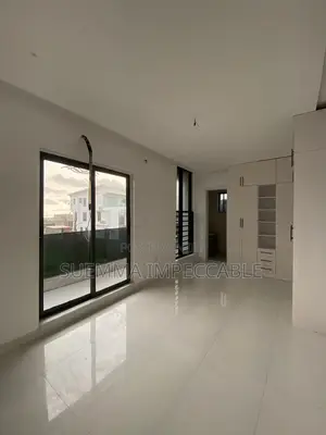 4bdrm Duplex in Lekki Phase 2 for sale