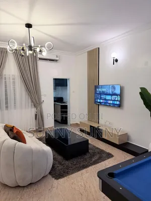 Entire 1 Bedroom Apt With Snooker