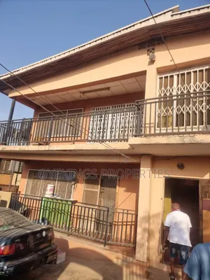 3bdrm Block of Flats in Orita Challenge, Akala Express for sale