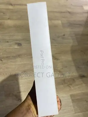 New Apple iPad Pro 12.9 (2022) 2 TB Gray