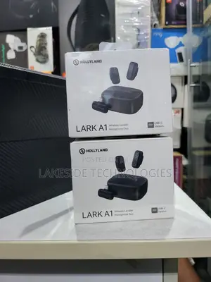Hollyland Lark A1 Combo 2-Person Wireless Microphone System 2.4 GHZ