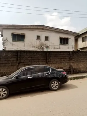 Furnished 3bdrm Block of Flats in Cele for sale