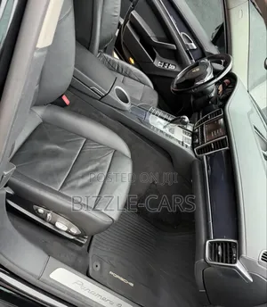 Porsche Panamera 4 2012 Black