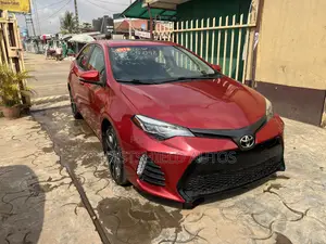 Toyota Corolla XSE (1.8L 4cyl 2A) 2018 Red