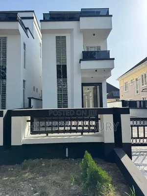 5bdrm Duplex in Lekki Expressway for sale