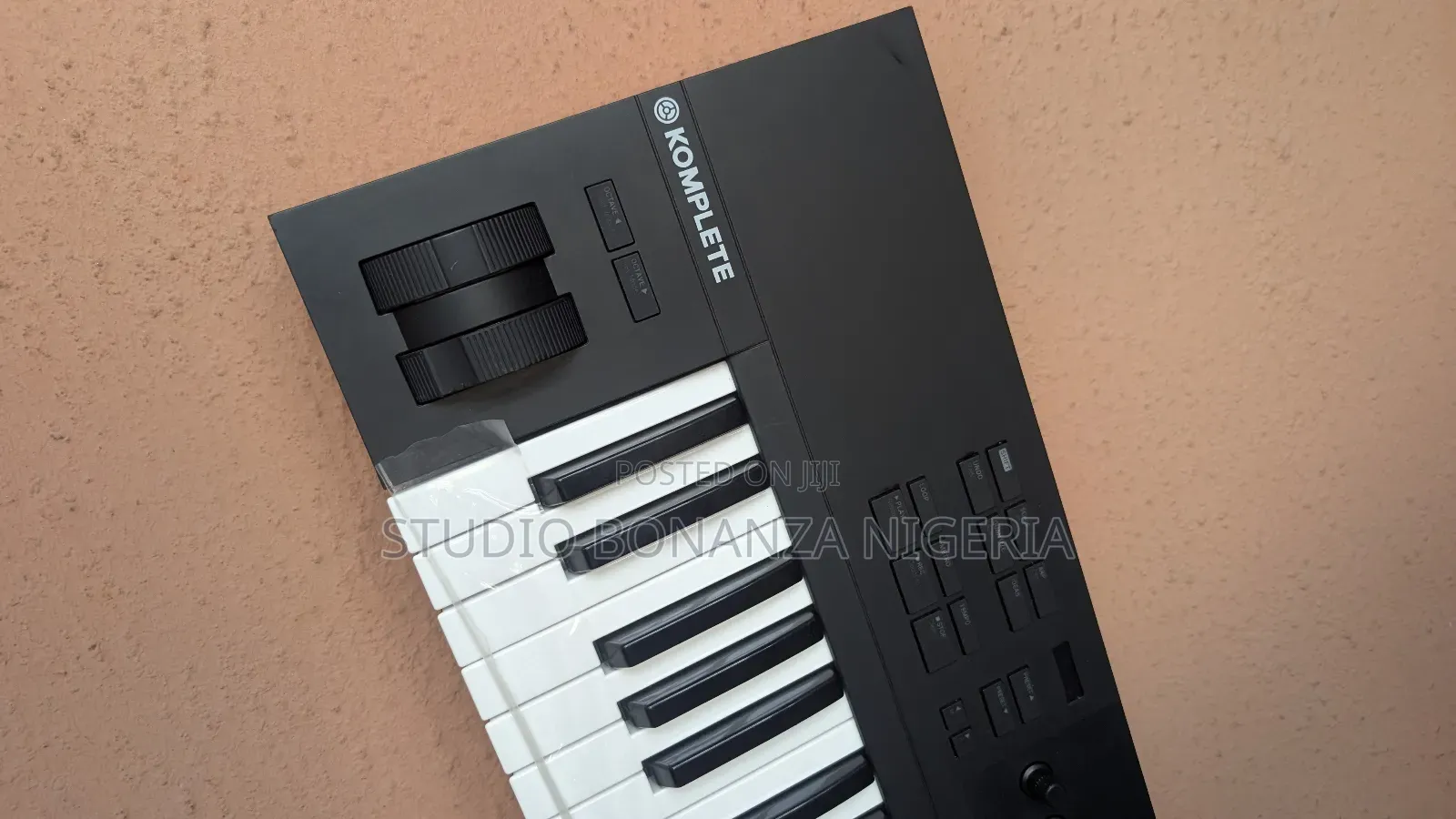 Komplete Kontrol A49 Studio Midi Keyboard
