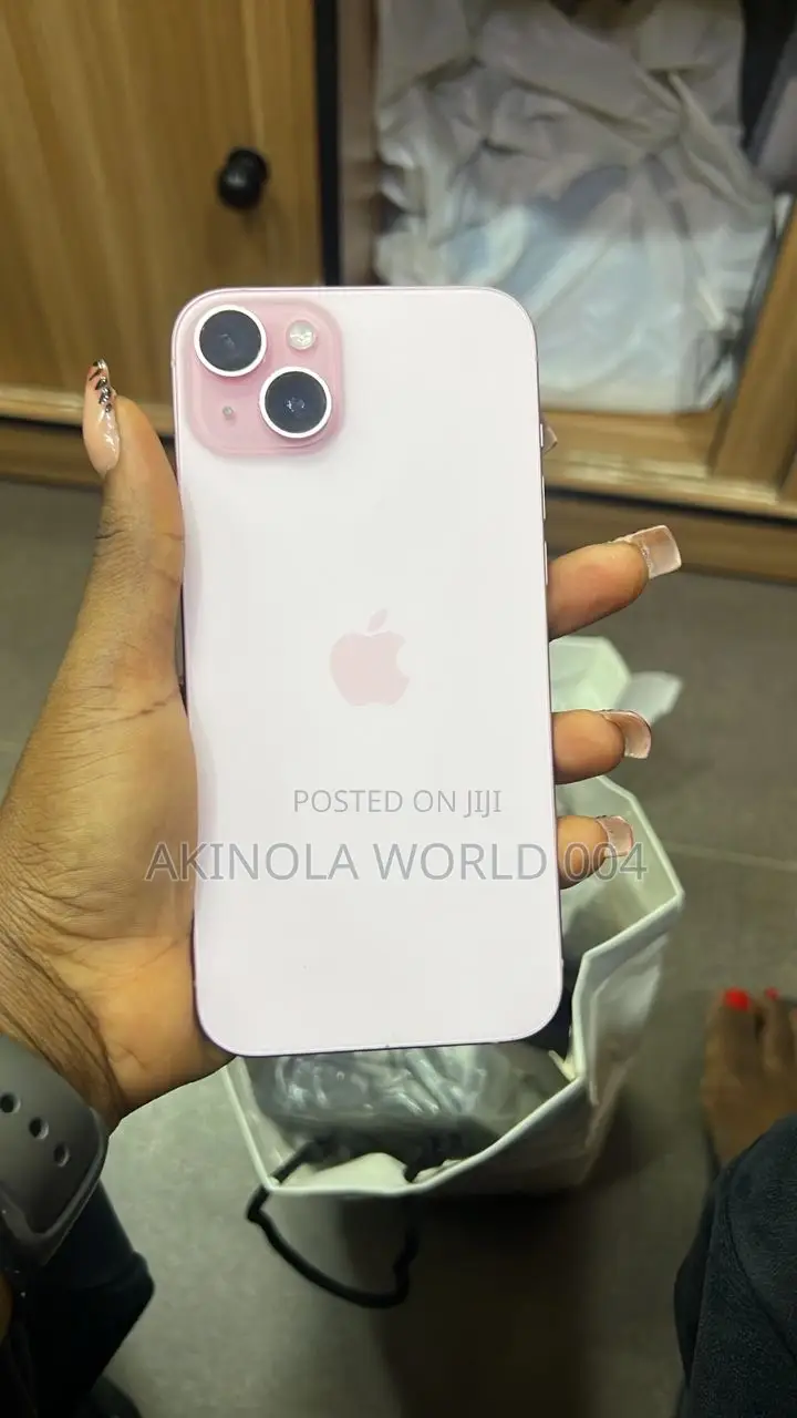 Apple iPhone 15 Plus 128 GB Pink