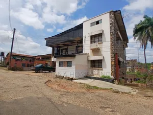 13bdrm Apartment in Total Garden, Ibadan for sale