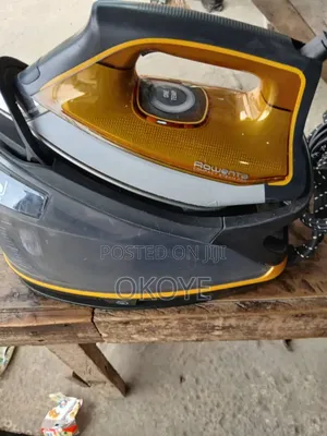 Rowanta Industrial Staem Iron