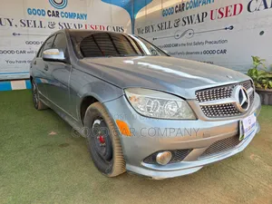 Mercedes-Benz C300 2008 Gold