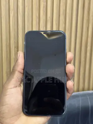 Apple iPhone 11 128 GB Black