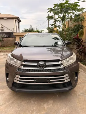 Toyota Highlander 2017 Brown