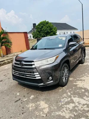 Toyota Highlander 2017 Brown