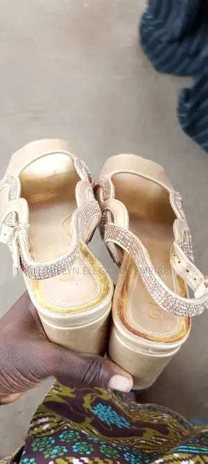 Beautiful Capveeny High Hill Shoes Very Good Condition,Used Once