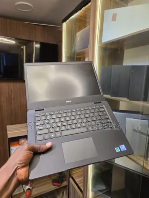 Laptop Dell Wyse 5470 8GB Intel Celeron SSHD+SSD 128GB