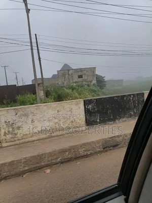 Over 4000m2 ( Over 1 Acre)Directly On Ikorodu Road Owode 370m