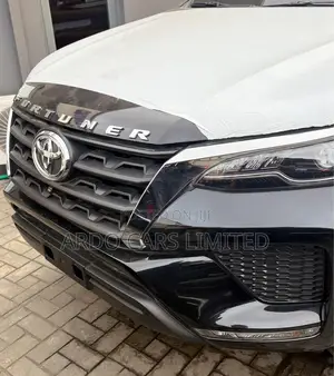 New Toyota Fortuner 2025 Black