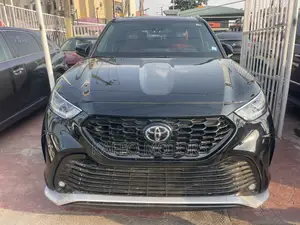 Toyota Highlander XSE 2021 Black