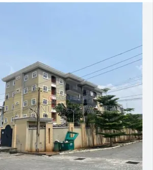 3bdrm Block of Flats in Victoria Island for rent