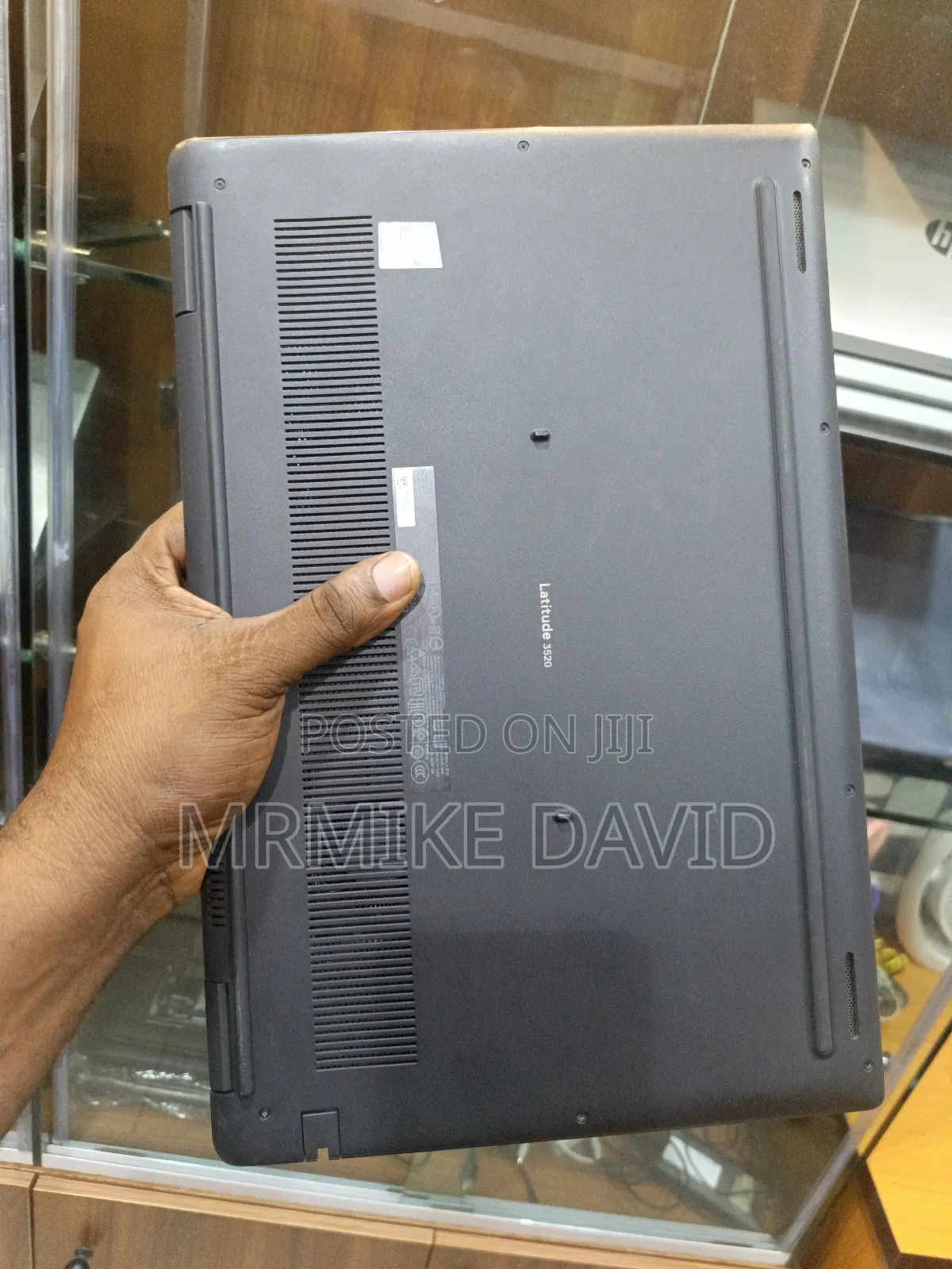 Laptop Dell Latitude 3520 8GB Intel Core I5 SSD 512GB