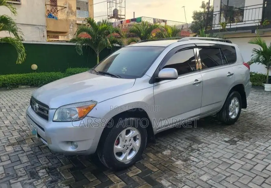 Toyota RAV4 2008 Silver