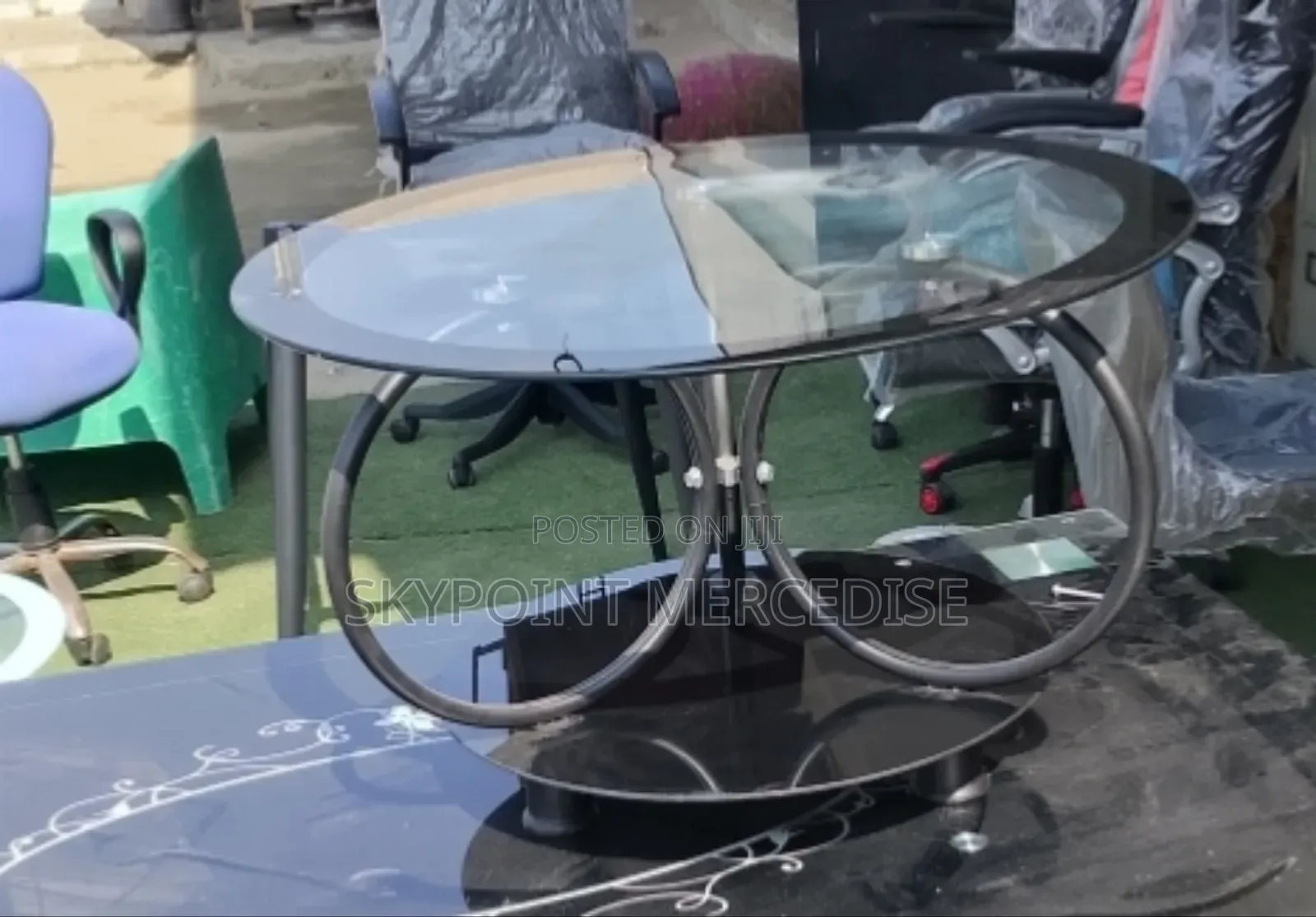 Flowering Glass Side Stool