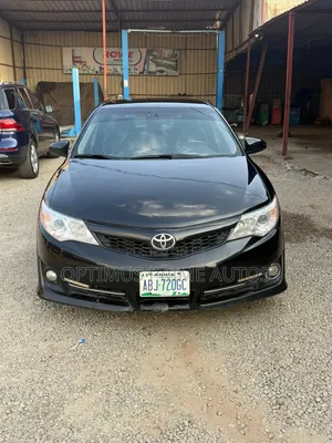 Toyota Camry SE 4dr Sedan (2.5L 4cyl 6A) 2013 Black