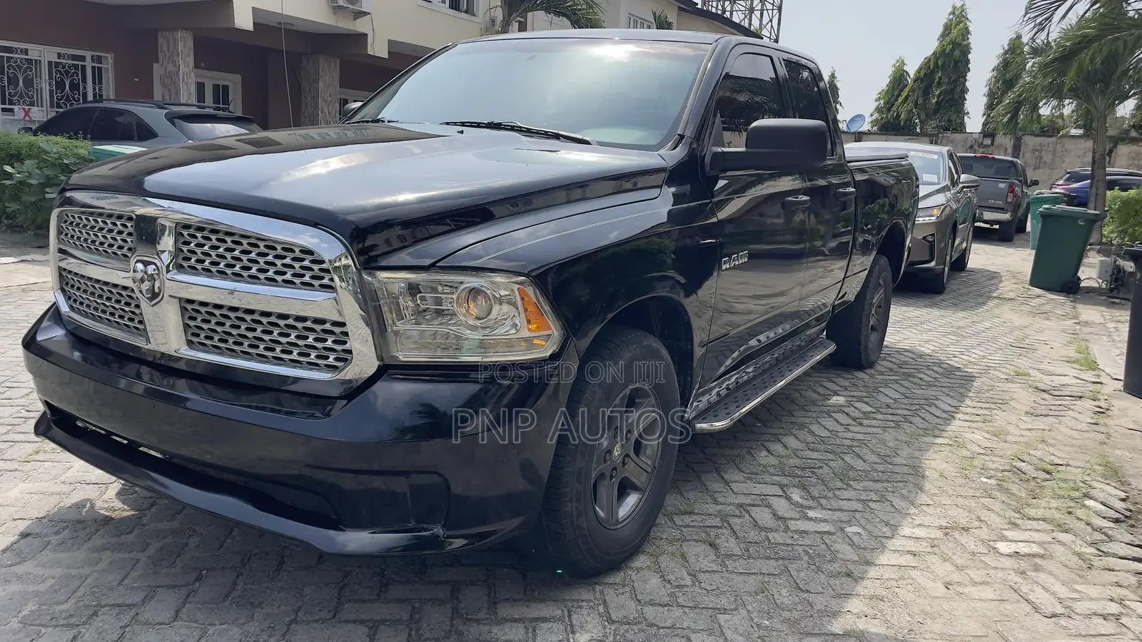 Dodge RAM 1500 Crew Cab 2010 Black