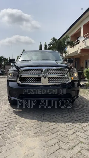 Dodge RAM 1500 Crew Cab 2010 Black