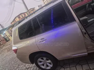Toyota Highlander 2008 Gold
