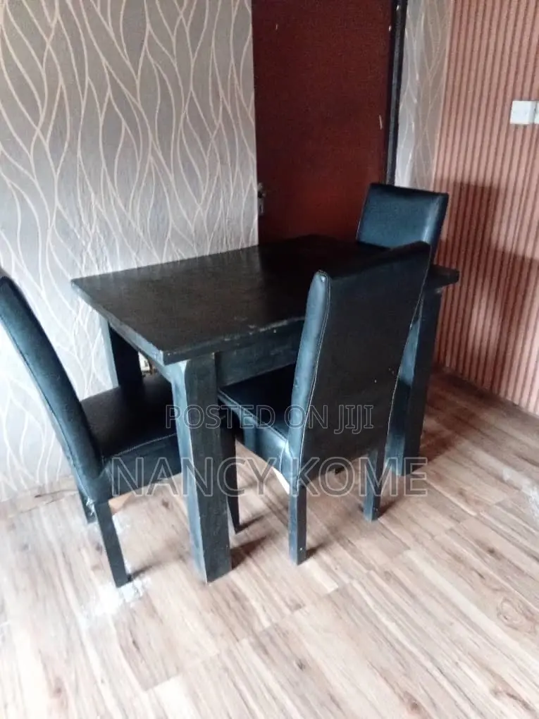 Dinning Table
