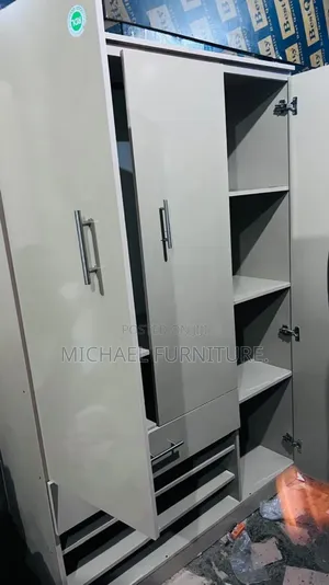 Creatively Crafted 4 by 6 Wardrobe