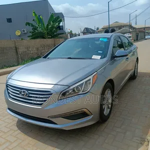 Hyundai Sonata Sport 4dr Sedan (2.4L 4cyl 6A) 2015 Silver