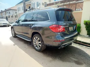 Mercedes-Benz GL-Class GL450 4MATIC 4dr SUV AWD (4.7L 8cyl Turbo 7A)