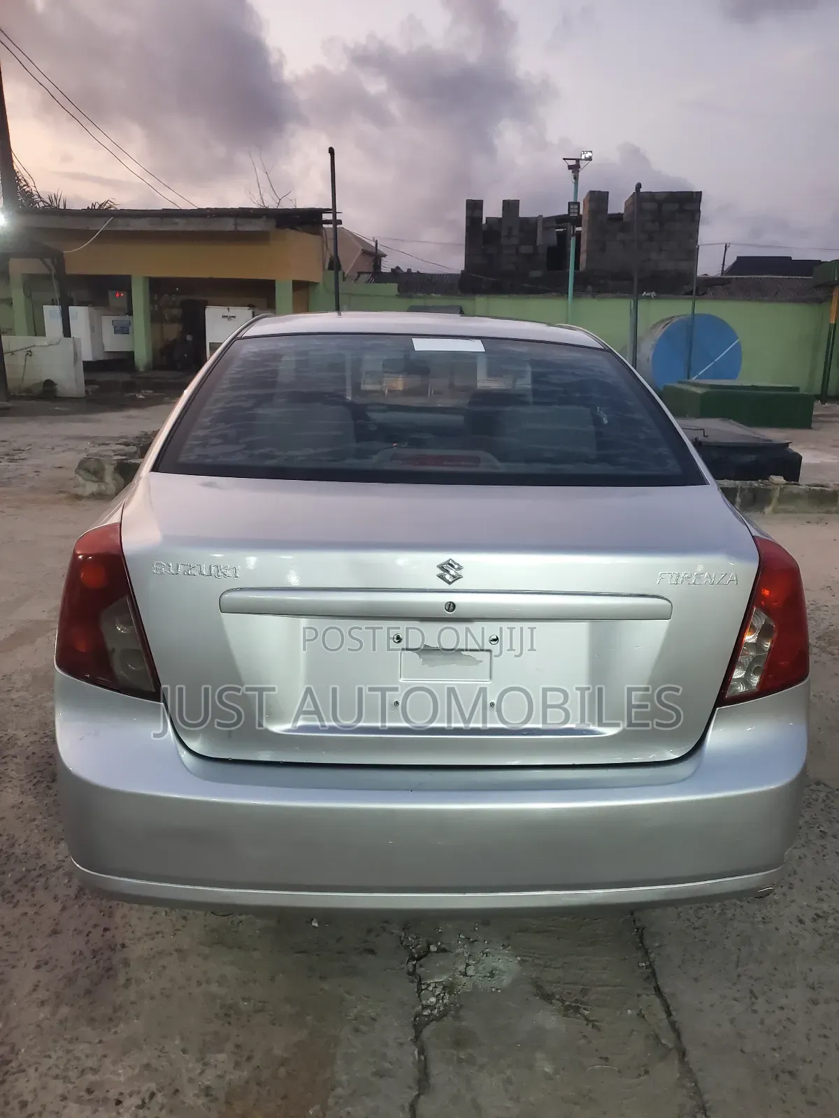 Suzuki Forenza Convenience 2007 Silver