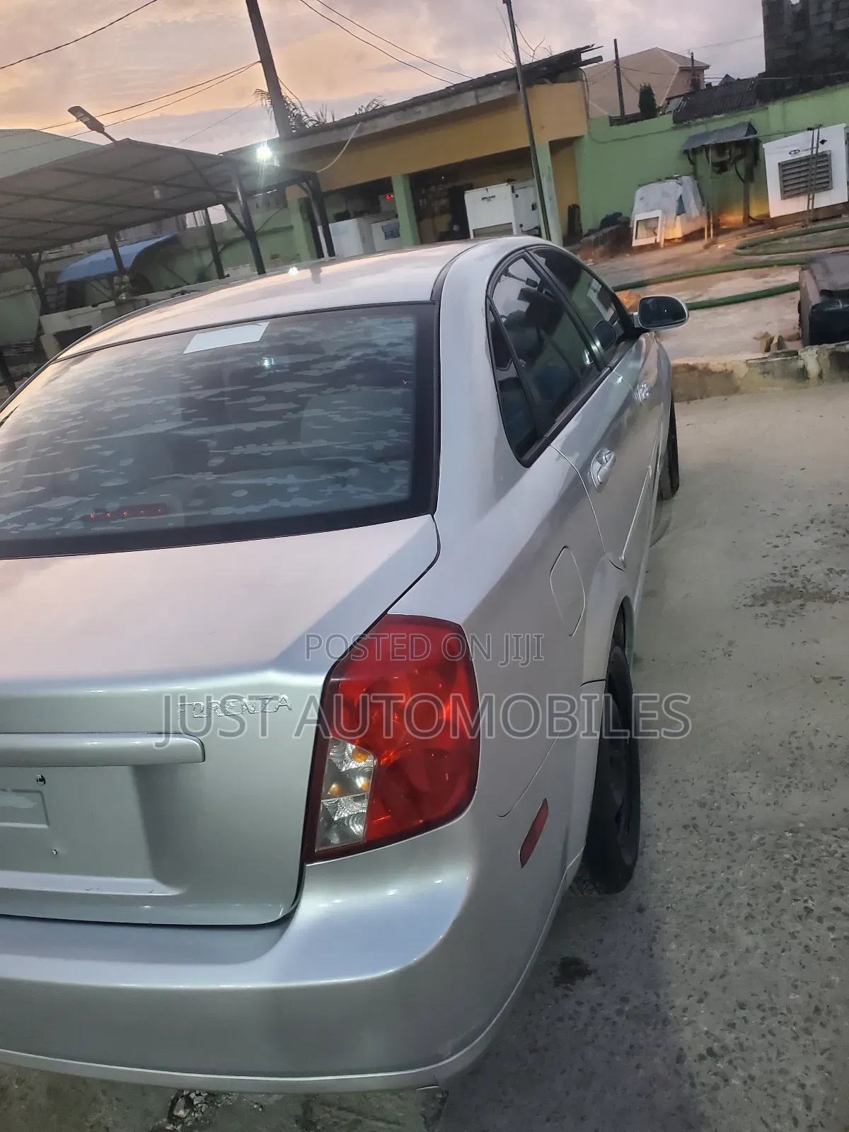 Suzuki Forenza Convenience 2007 Silver