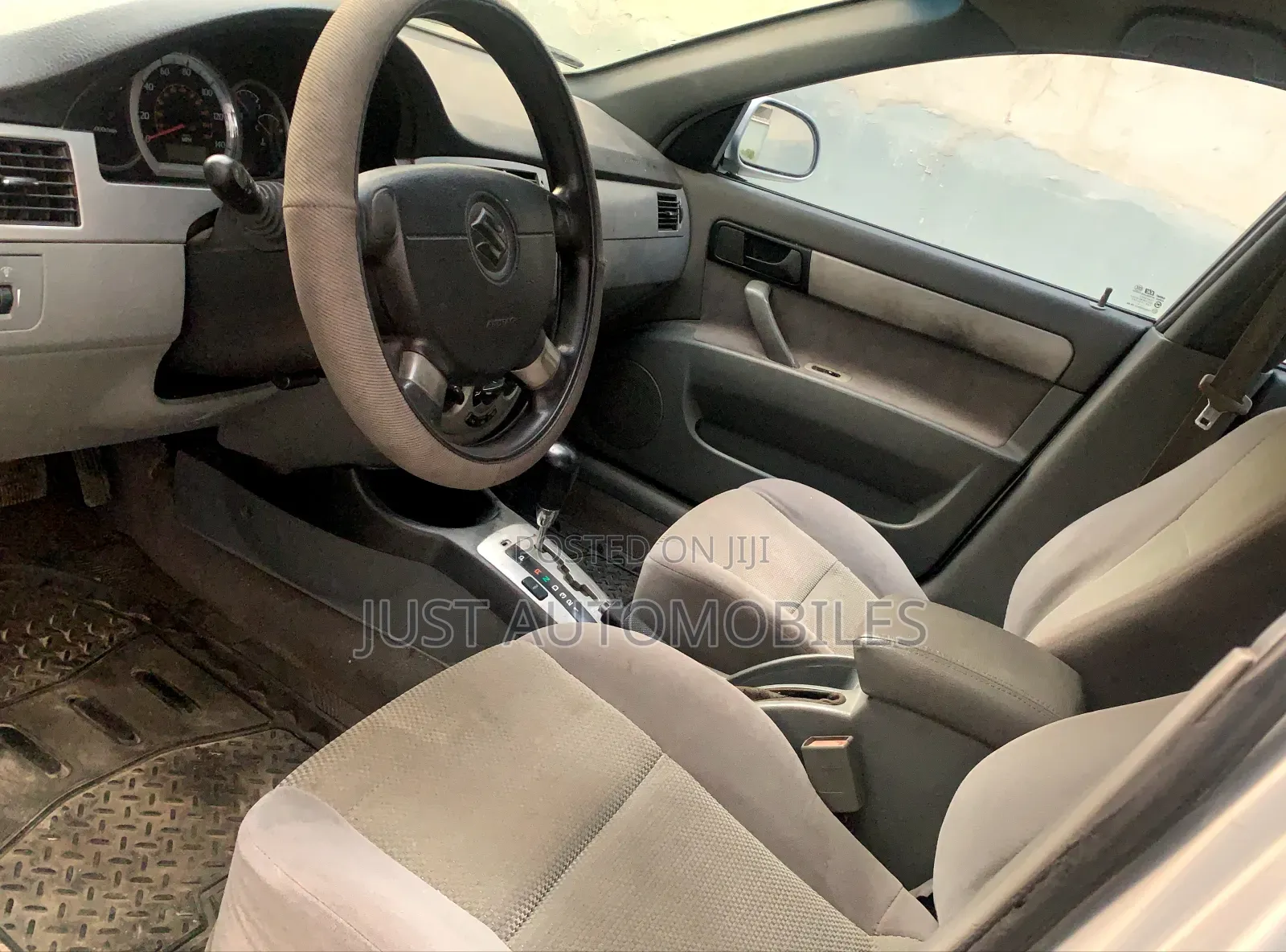 Suzuki Forenza Convenience 2007 Silver
