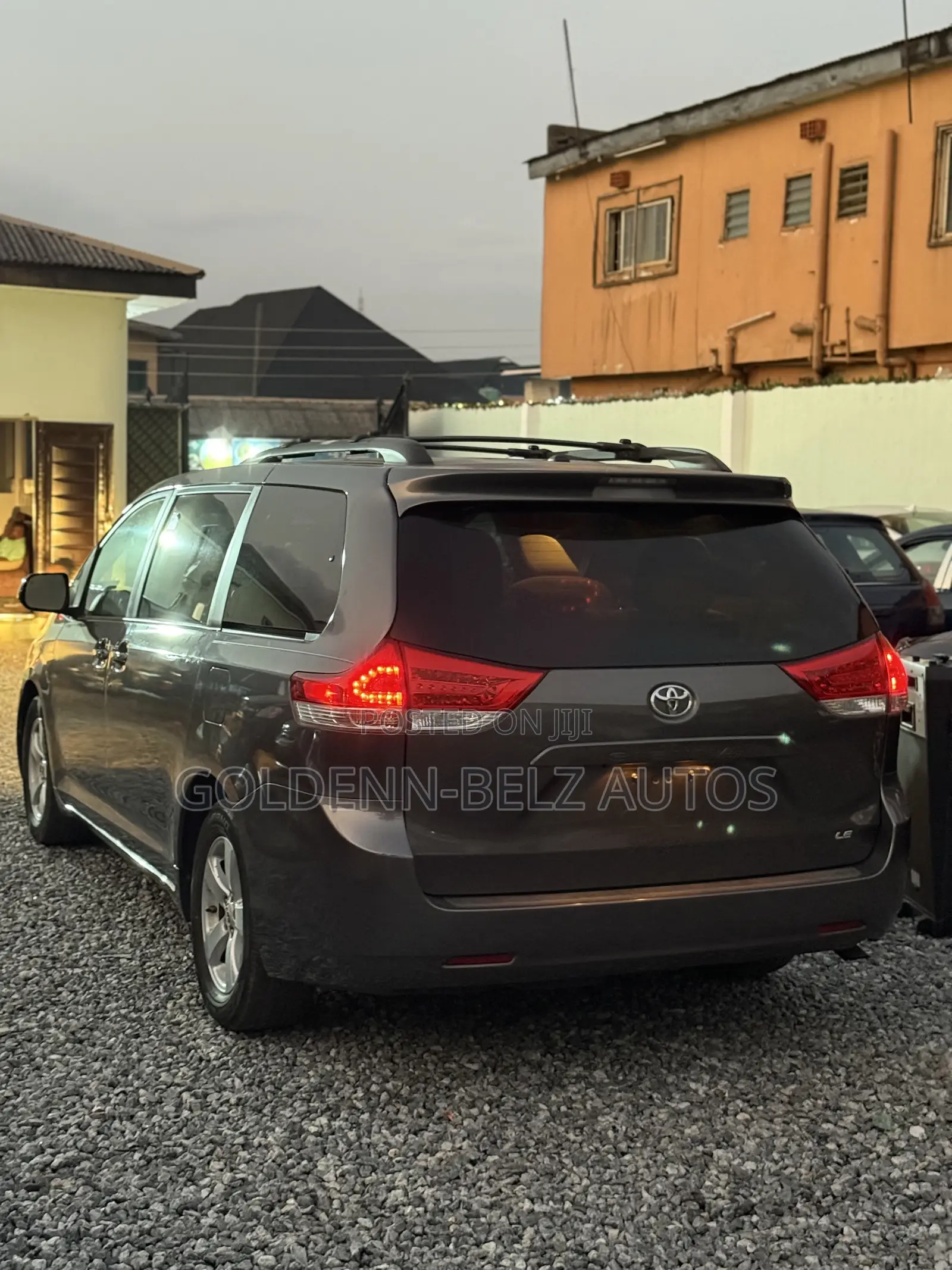 Toyota Sienna 2012 Gray