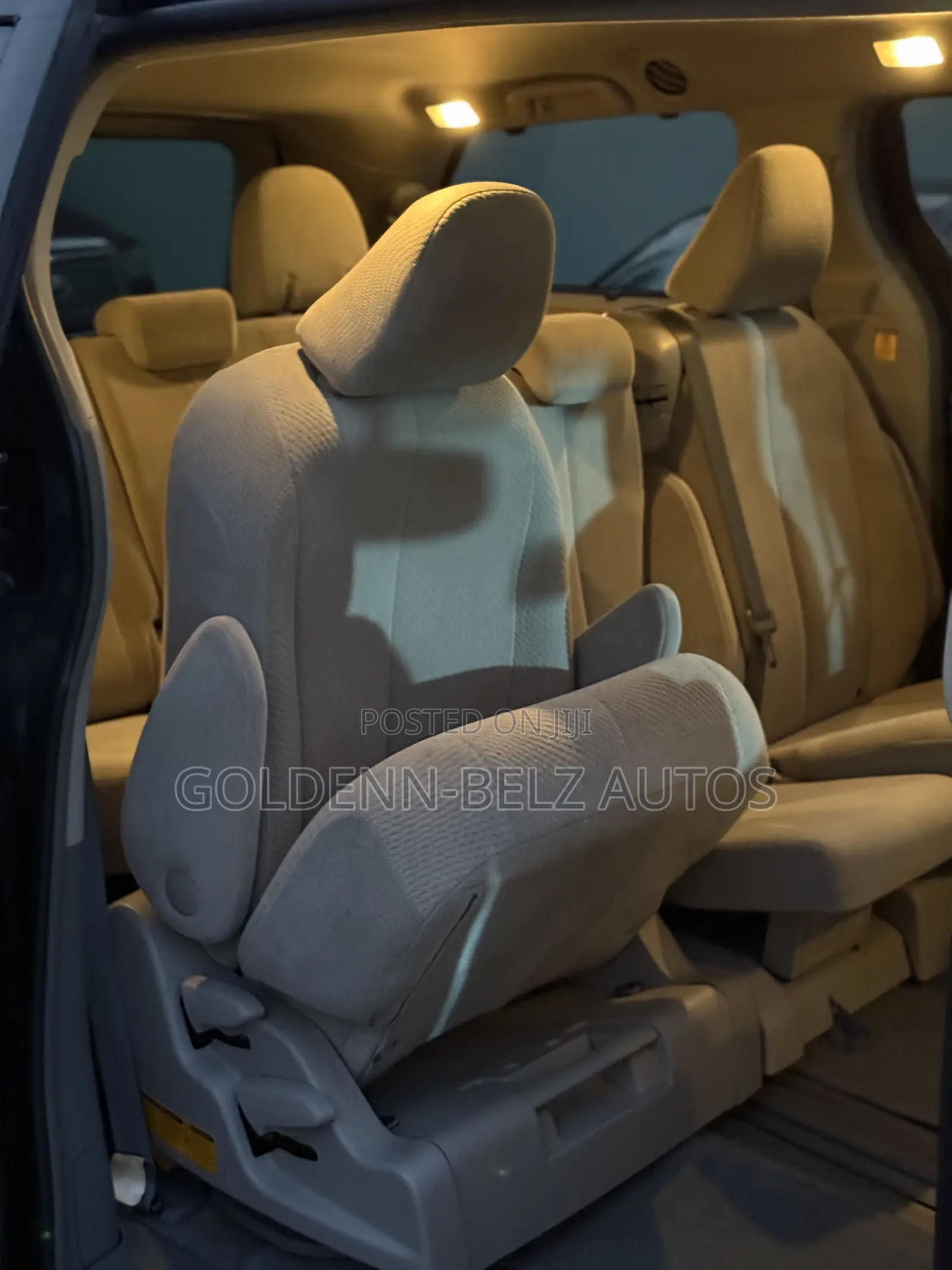 Toyota Sienna 2012 Gray