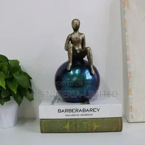 Figurine Shelves Status Table Top and Shelves Decor 1pc