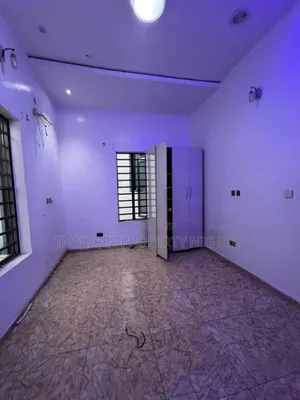 Studio Apartment in Royal Pine, Chevron for rent