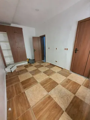 1bdrm Apartment in Orchild Road, Chevron for rent