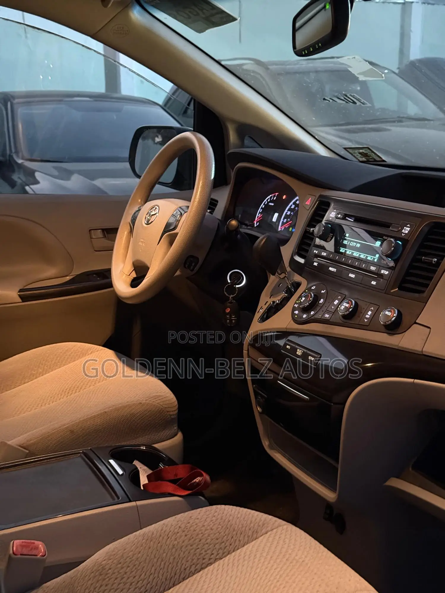 Toyota Sienna 2012 Gray