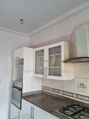4bdrm Townhouse / Terrace in Osapa London, Lekki Phase 1 for rent