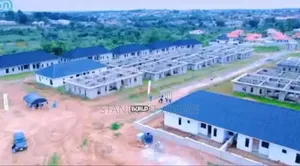 4bdrm Duplex in Fort Court Est, Apata for sale