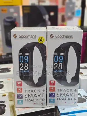 Goodmans Track + Smart Tracker Fitbit Smartwatch