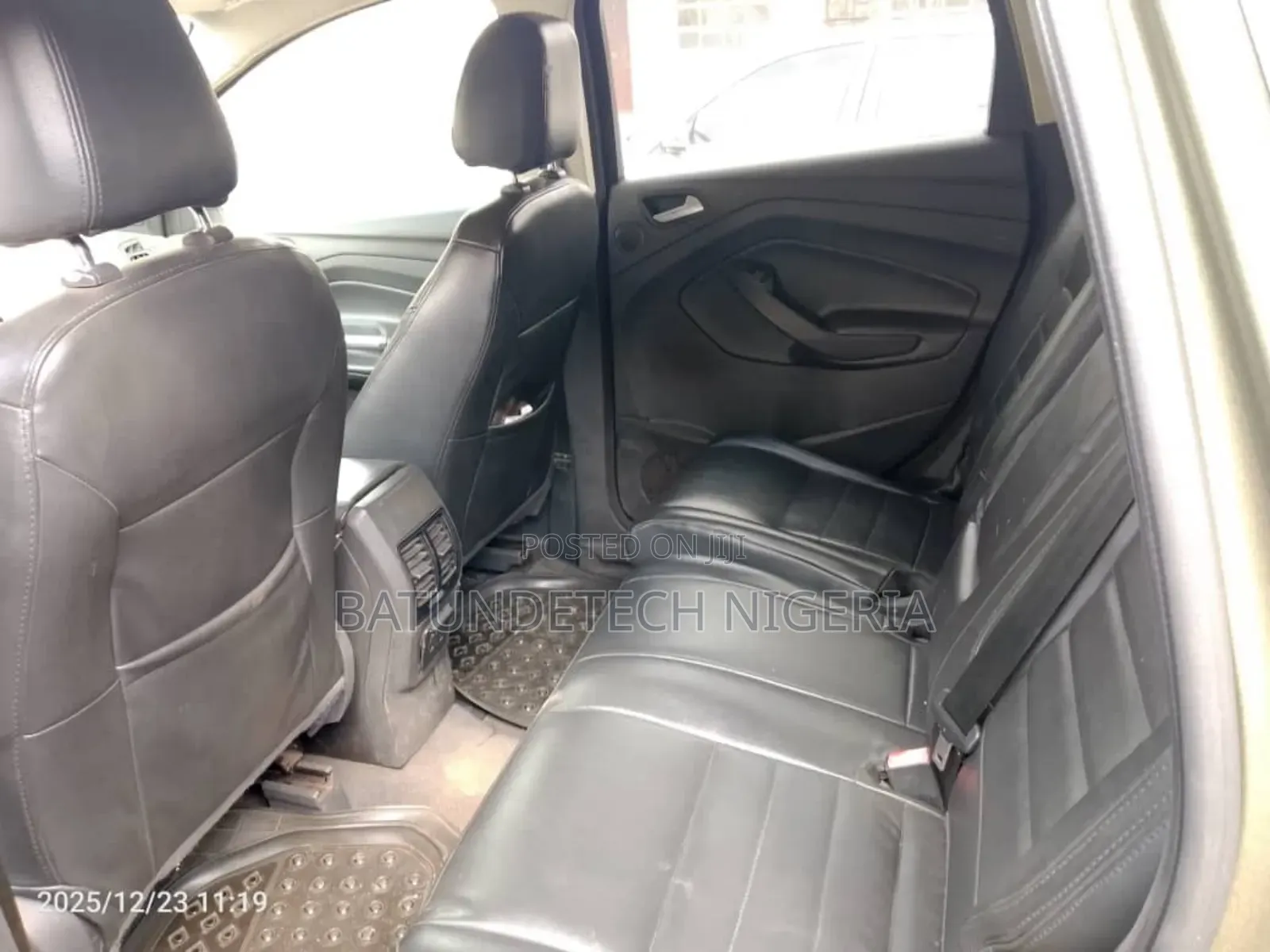 Ford Escape SE 2013 Gold